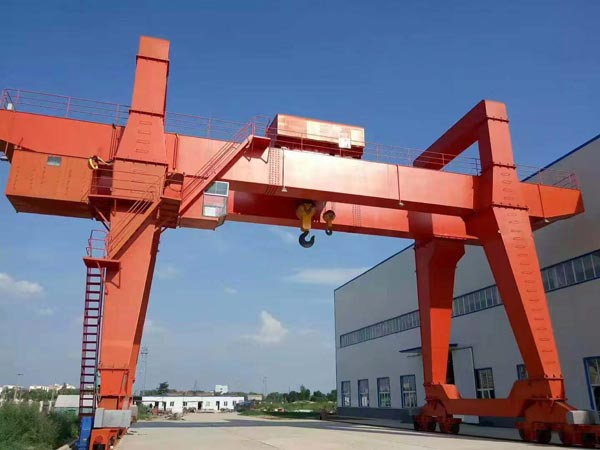 雙主梁門(mén)式起重機